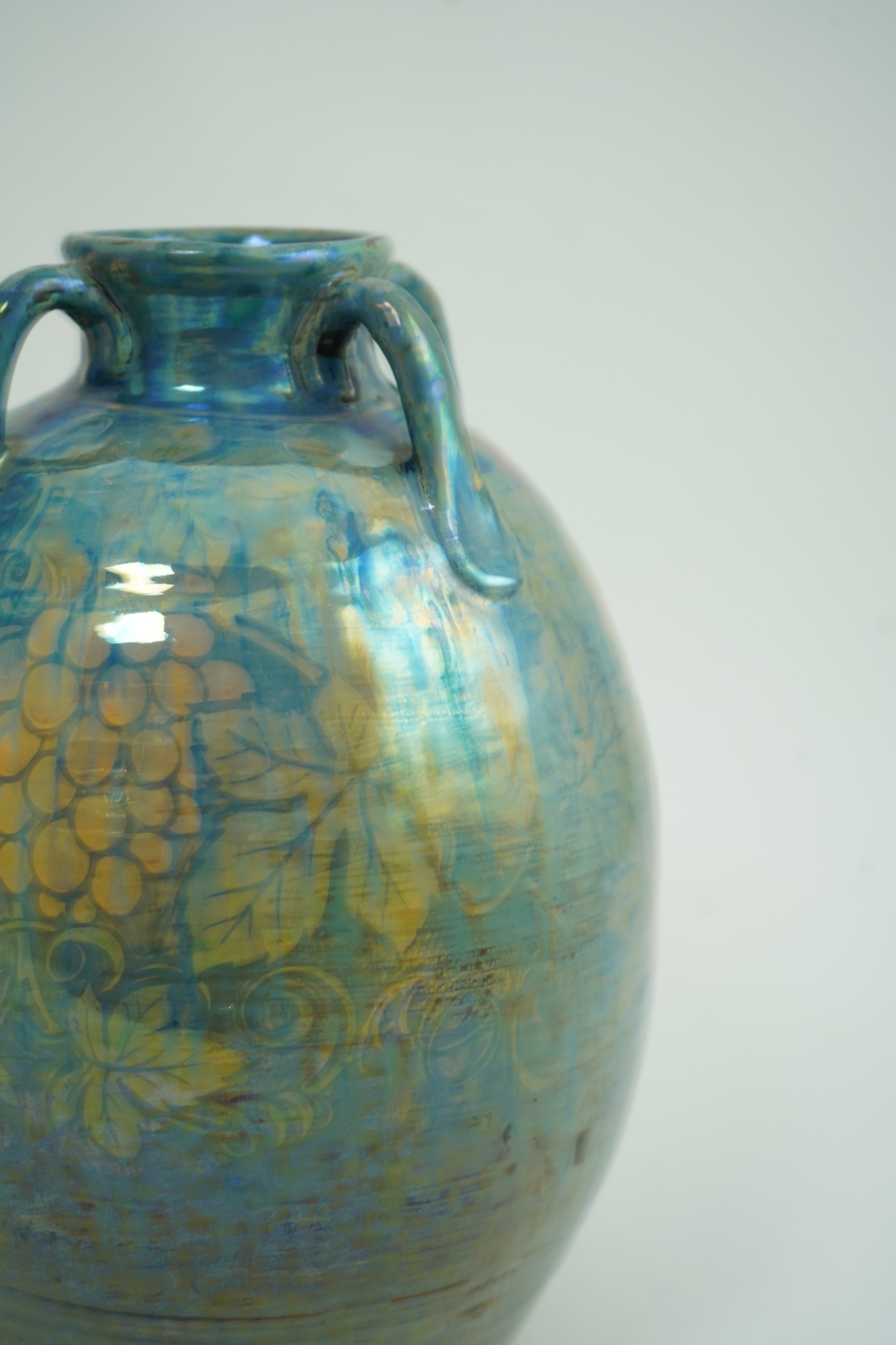 William S. Mycock (1872-1959) for Pilkington's Royal Lancastrian: A large lustre vase